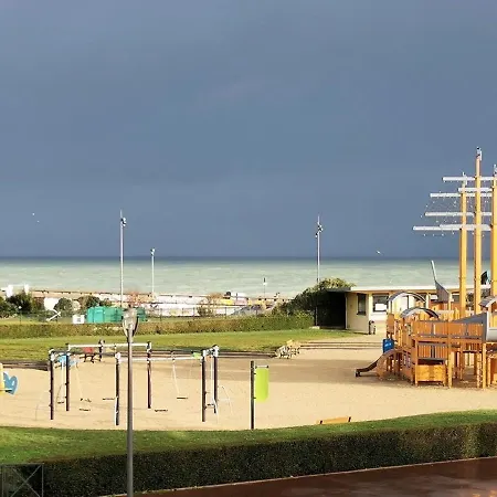 Avec Jardinet Sans Vis A Vis Plein Centre Au Rdc 350m De La Apartmán *