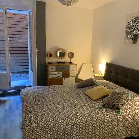 Avec Jardinet Sans Vis A Vis Plein Centre Au Rdc 350m De La * Dieppe