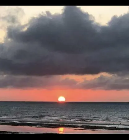 Avec Jardinet Sans Vis A Vis Plein Centre Au Rdc 350m De La Dieppe